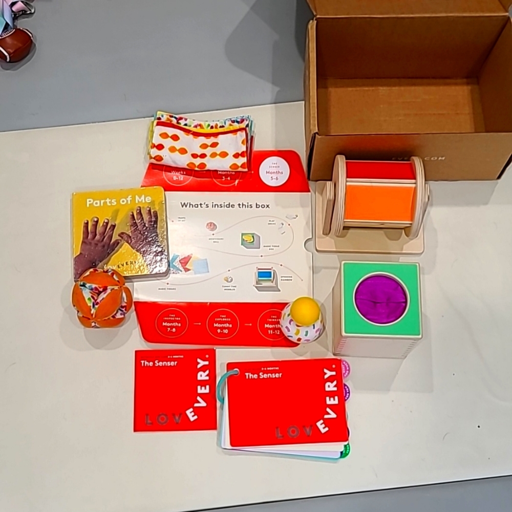 Lovevery- 5-6 Months- "The Senser"